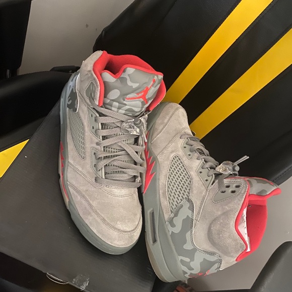 - Air Jordan 5 Retro ‘Camo’ Men’s Size- 11 - Picture 3 of 6